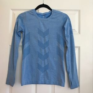 GapFit long sleeve